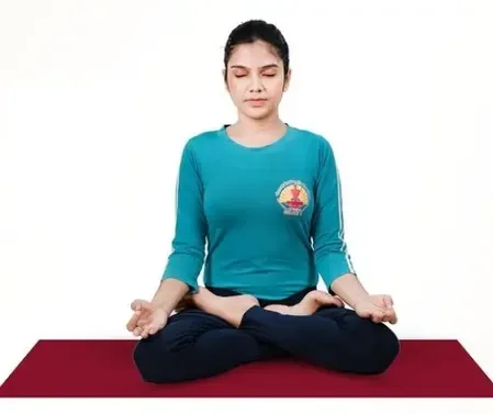 डायबिटीज के मरीजों को तकलीफों से निजात दिला फिट और फाइन बनाएंगे ये योगासन