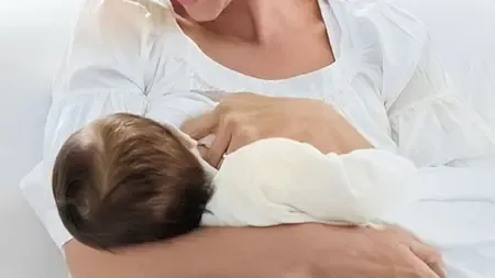 एचआईवी पॉजिटिव मां भी करा सकती है सुरक्षित स्तनपान, जानें क्या रखनी होगी सावधानी