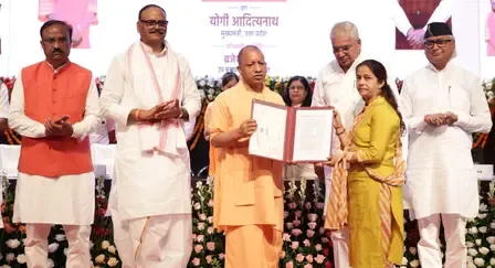 क्या मुख्यमंत्री योगी ने पिछले 8 सालों में 8 लाख युवाओं को सरकारी सेवाओं में शामिल करने में सफलता पाई?