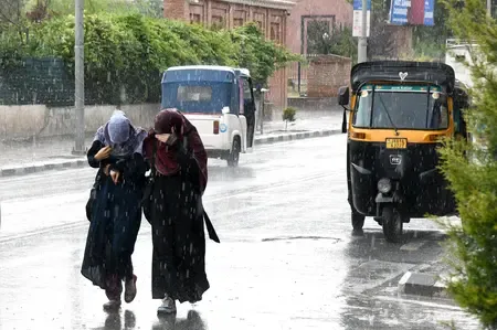 जम्मू-कश्मीर में राहत कार्यों को मिलेगी मजबूती, हरियाणा सरकार ने दिए 5 करोड़ रुपए