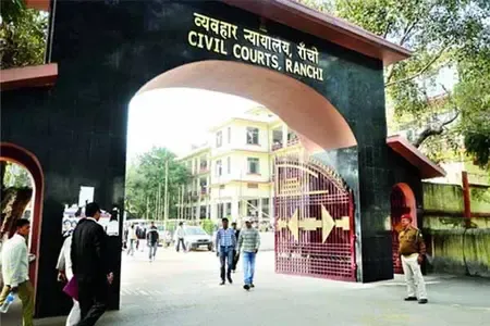 क्या झारखंड शराब घोटाले में छत्तीसगढ़ के कारोबारी सिद्धार्थ सिंघानिया और रिटायर आईएएस अमित प्रकाश को जमानत मिल गई?