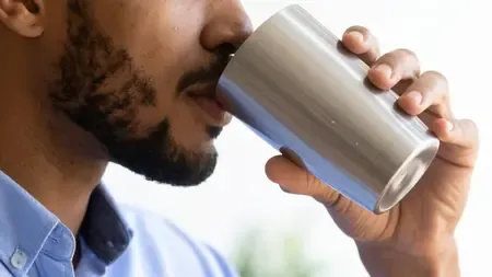 पानी पीना ही नहीं, बेहतर हाइड्रेशन के लिए अपनाएं ये सिंपल 5 ड्रिंकिंग टिप्स 