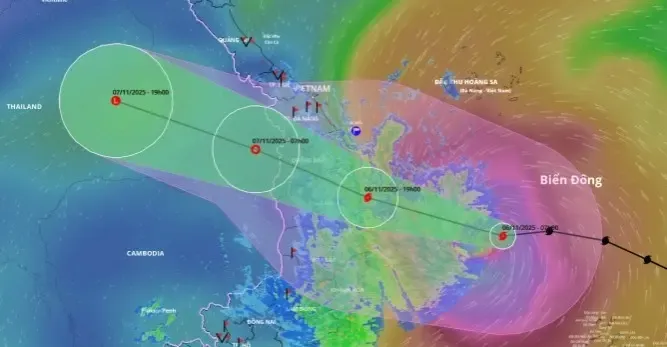 क्या तूफान कलमेगी फिलीपींस से तबाही मचाने के बाद वियतनाम की ओर बढ़ रहा है?