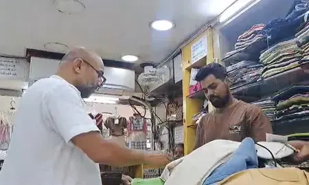 सूरत के कपड़ा व्यापारियों ने जीएसटी रिफॉर्म को सराहा 