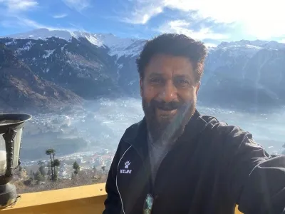 क्या विवेक रंजन अग्निहोत्री ने आरएसएस को महान बताया? 100 साल तक निस्वार्थ सेवा अनोखी मिसाल!