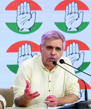 Is the Supreme Court's Hearing on SIR Postponement a Legal and Political Challenge for All Parties in Kerala?