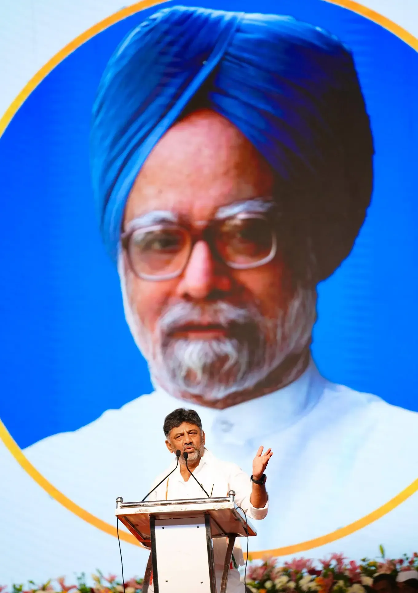 Tribute to Dr. Singh: Karnataka Congress Leader Urges Central Government to be Generous