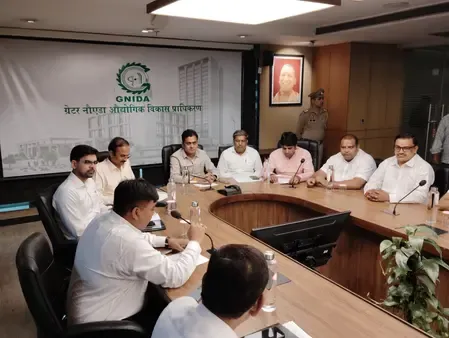 आबादी भूखंड पाकर किसानों के खिले चेहरे, ग्रेटर नोएडा प्राधिकरण में हुआ ड्रॉ