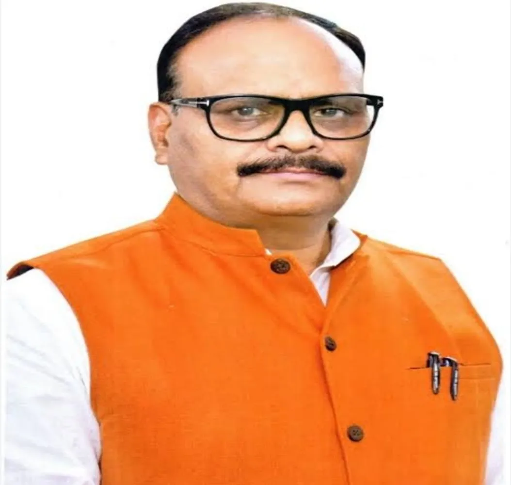 क्या मेडिकल कॉलेजों में आधुनिक सुविधाएं बढ़ाई जाएंगी? डिप्टी सीएम ब्रजेश पाठक का ऐलान