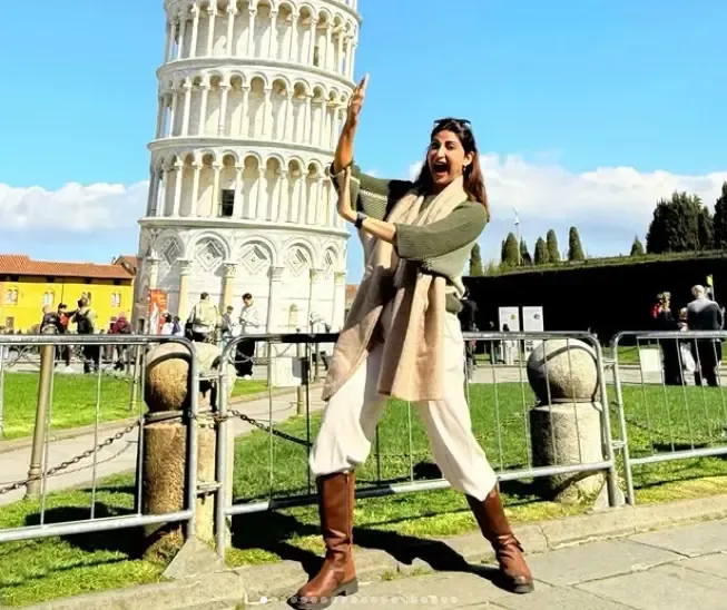 Aahana Kumra's Unforgettable Art and Mythology Adventure in Florence