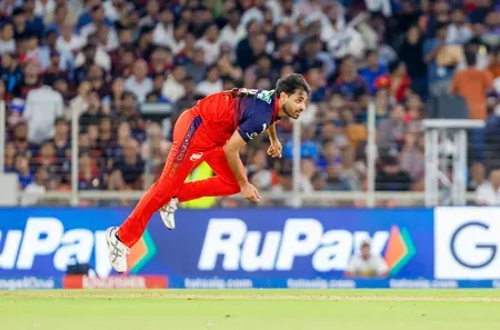 भुवनेश्वर कुमार की टी20 वापसी मुश्किल: आकाश चोपड़ा बोले — सिलेक्टर्स भविष्य देख रहे हैं