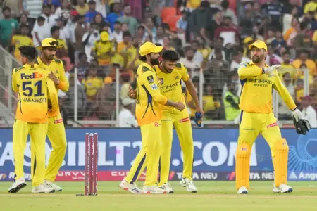 आखिर क्यों लीग मुकाबलों में 2 बार भिड़ेंगी मुंबई इंडियंस और चेन्नई सुपर किंग्स की टीमें?