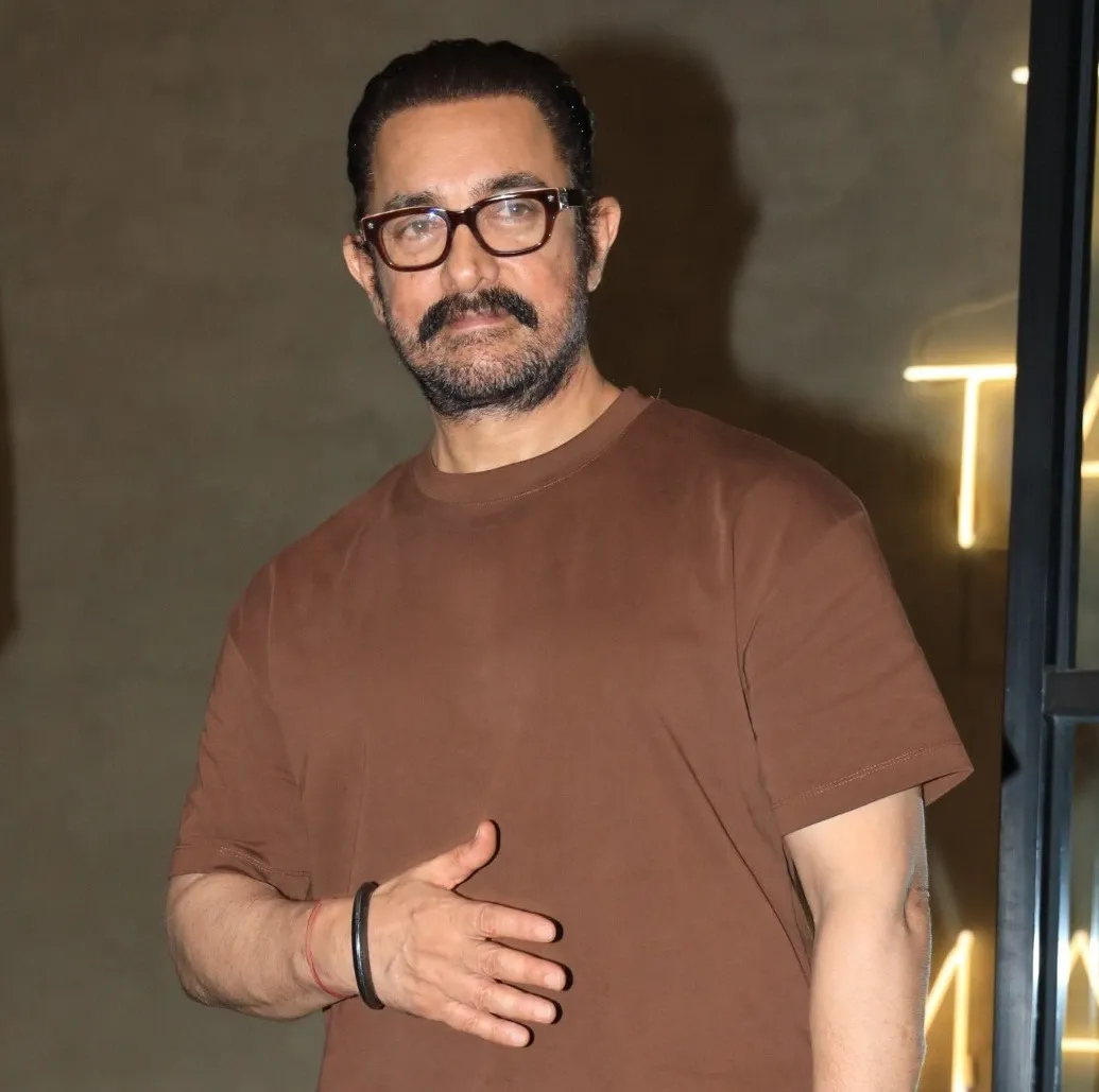 How Did Aamir Khan, Kareena Kapoor, & Kajol Respond to the Air India Crash Tragedy?