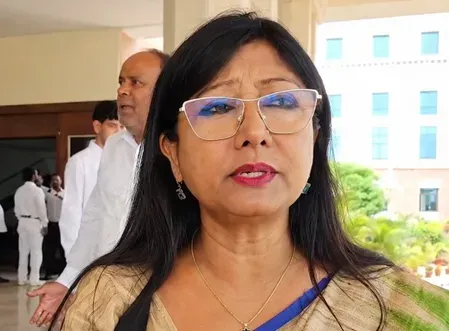 राज्यसभा चुनाव पर महुआ माजी की चेतावनी: 'आंकड़े जीत की गारंटी नहीं, हॉर्स ट्रेडिंग से बचें'