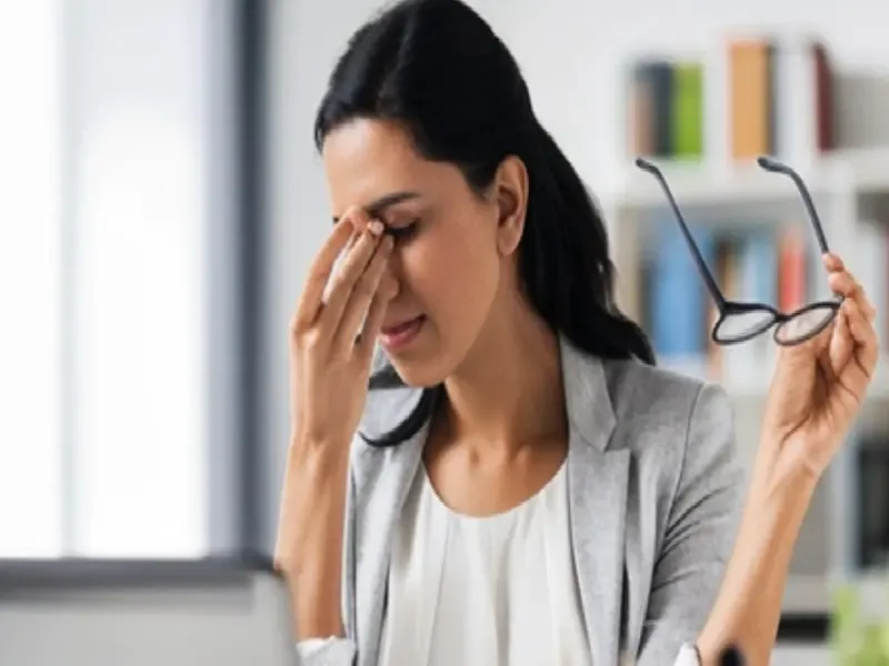 क्या आपकी आंखों की देखभाल के लिए ये चार आयुर्वेदिक तरीके प्रभावी हैं?