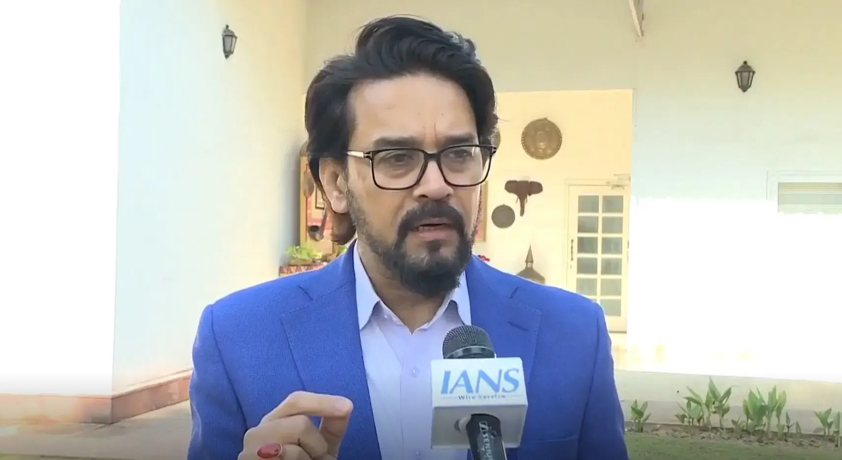 Thakur Claims AAP Exhibits Anti-Dalit Sentiment; Promises Service Enhancement if BJP Secures Power