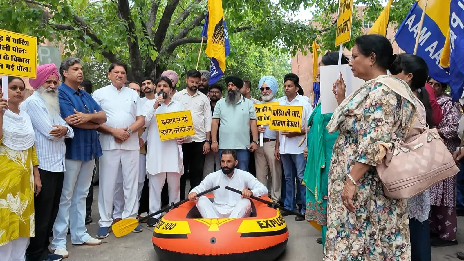 AAP protests waterlogging, crumbling roads at Chandigarh Municipal Corporation