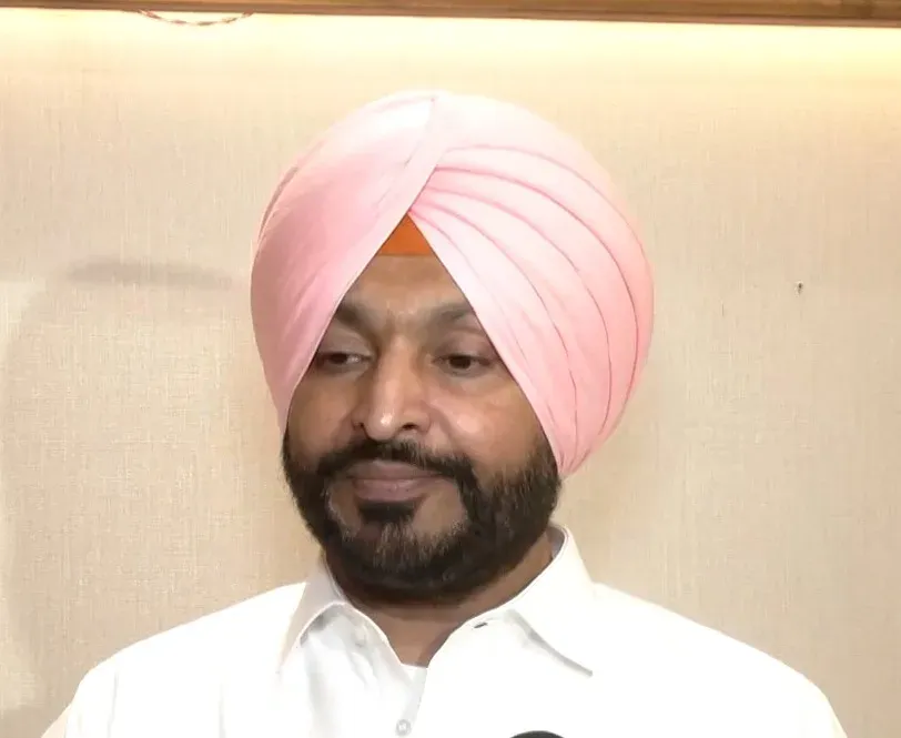 पंजाब में EVM छोड़ बैलेट पेपर से चुनाव: बिट्टू का AAP पर हार के डर का आरोप