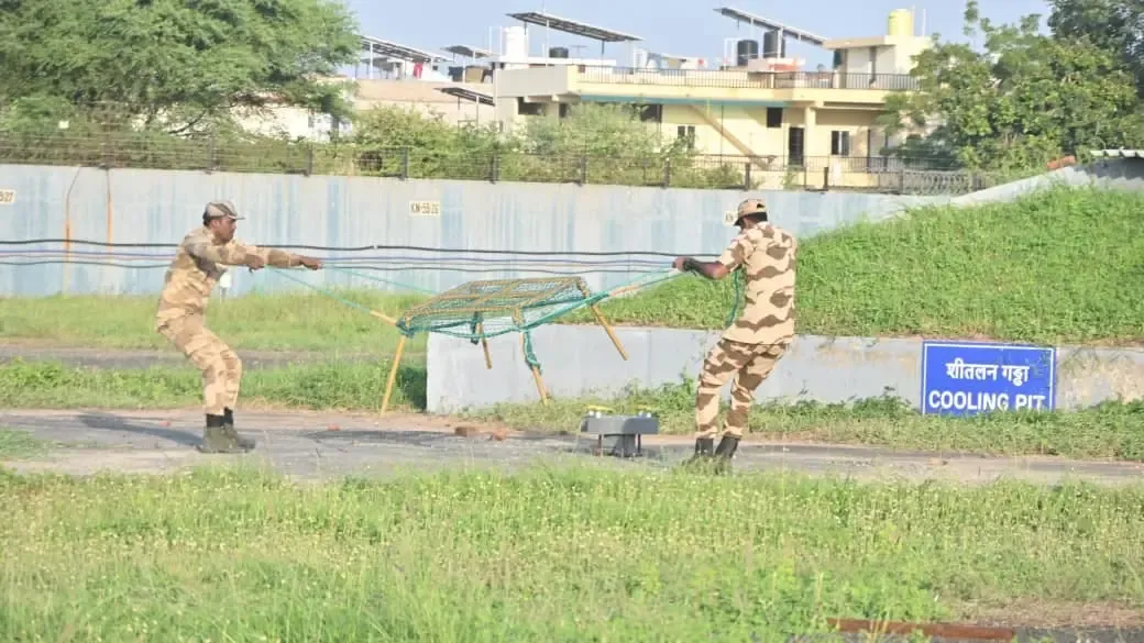 अहमदाबाद एयरपोर्ट पर ड्रोन हमले की मॉक एक्सरसाइज, CISF समेत 6 एजेंसियों ने परखी तैयारी