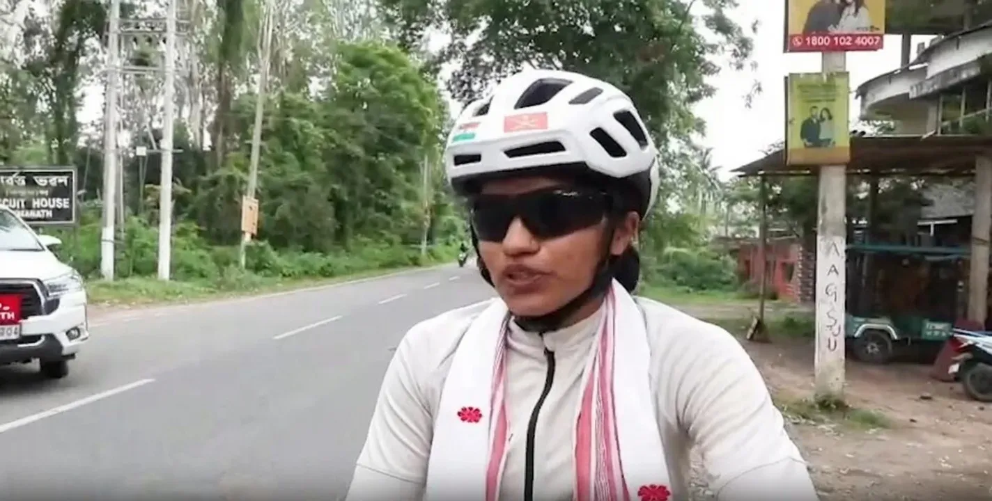 साइकिलिस्ट आशा मालवीय की 7,700 किमी यात्रा: 'सपनों के लिए घर से निकलो' — महिलाओं को खास संदेश
