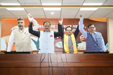 Is AAP’s two-time MLA Rajesh Gupta Making a Switch to BJP on the Eve of MCD Bypolls?
