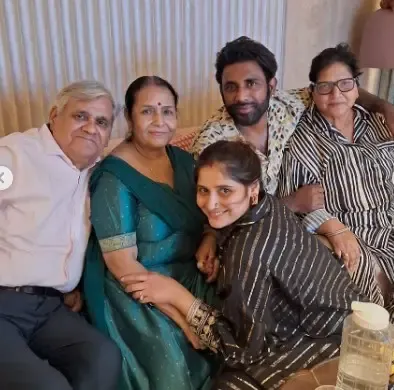 'आप हमेशा मेरे दिल में रहेंगी', आरती सिंह ने अपनी आंटी को किया याद