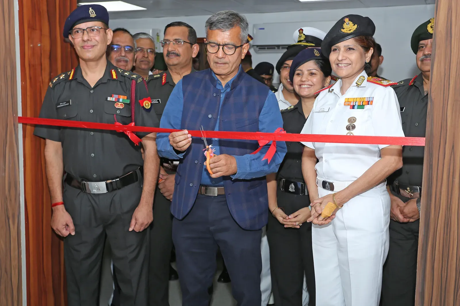 आर्मी हॉस्पिटल दिल्ली में रिंग गैन्ट्री लिनियर एक्सेलेरेटर से कैंसर उपचार अब और सटीक