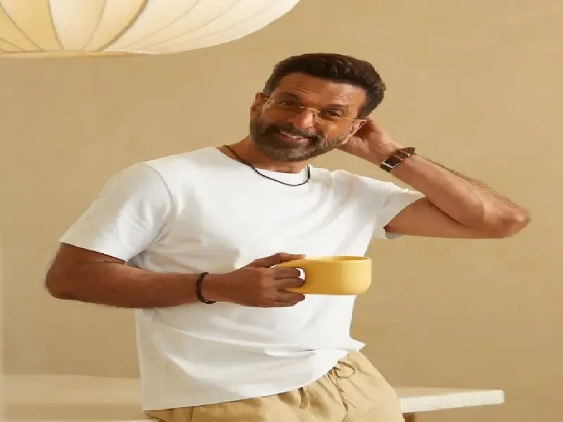 क्या लेखक की मेहनत का सम्मान करना ज़रूरी है? अभिनेता जावेद जाफरी का नजरिया