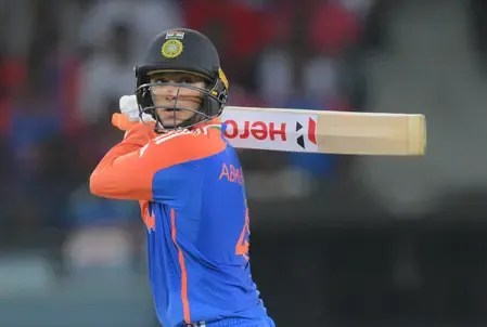 अभिषेक शर्मा और स्मृति मंधाना को आईसीसी ने सितंबर महीने के श्रेष्ठ खिलाड़ी के सम्मान से नवाजा 