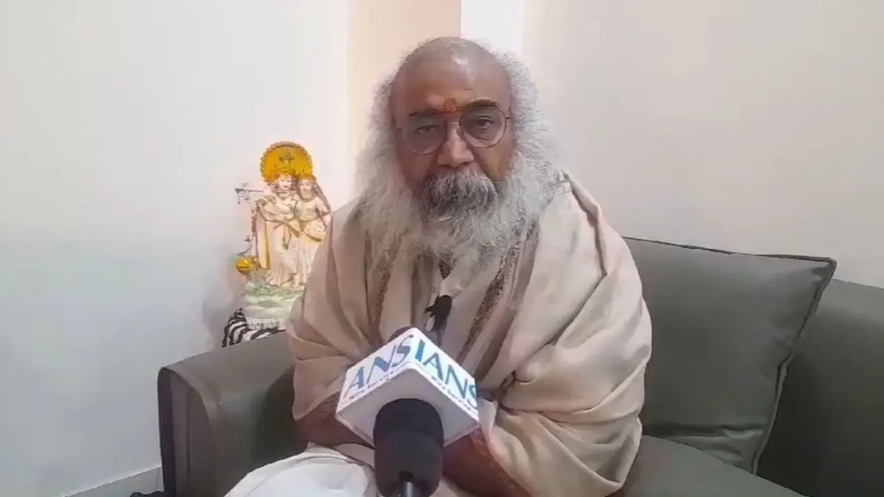 Acharya Pramod Krishnam Advocates for a 'Surgical Strike' Against Bangladesh to Halt Minority Oppression