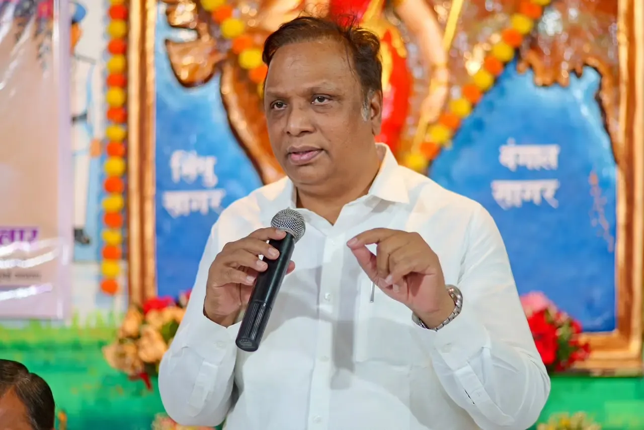 Ashish Shelar calls Rahul Gandhi's Elon Musk support 'act of dishonesty'