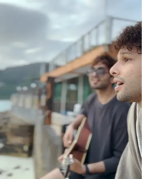 अभिनेता सिद्धांत चतुर्वेदी का जन्मदिन गिफ्ट: डॉव-गीक के साथ नया गाना 'रहना' रिलीज़