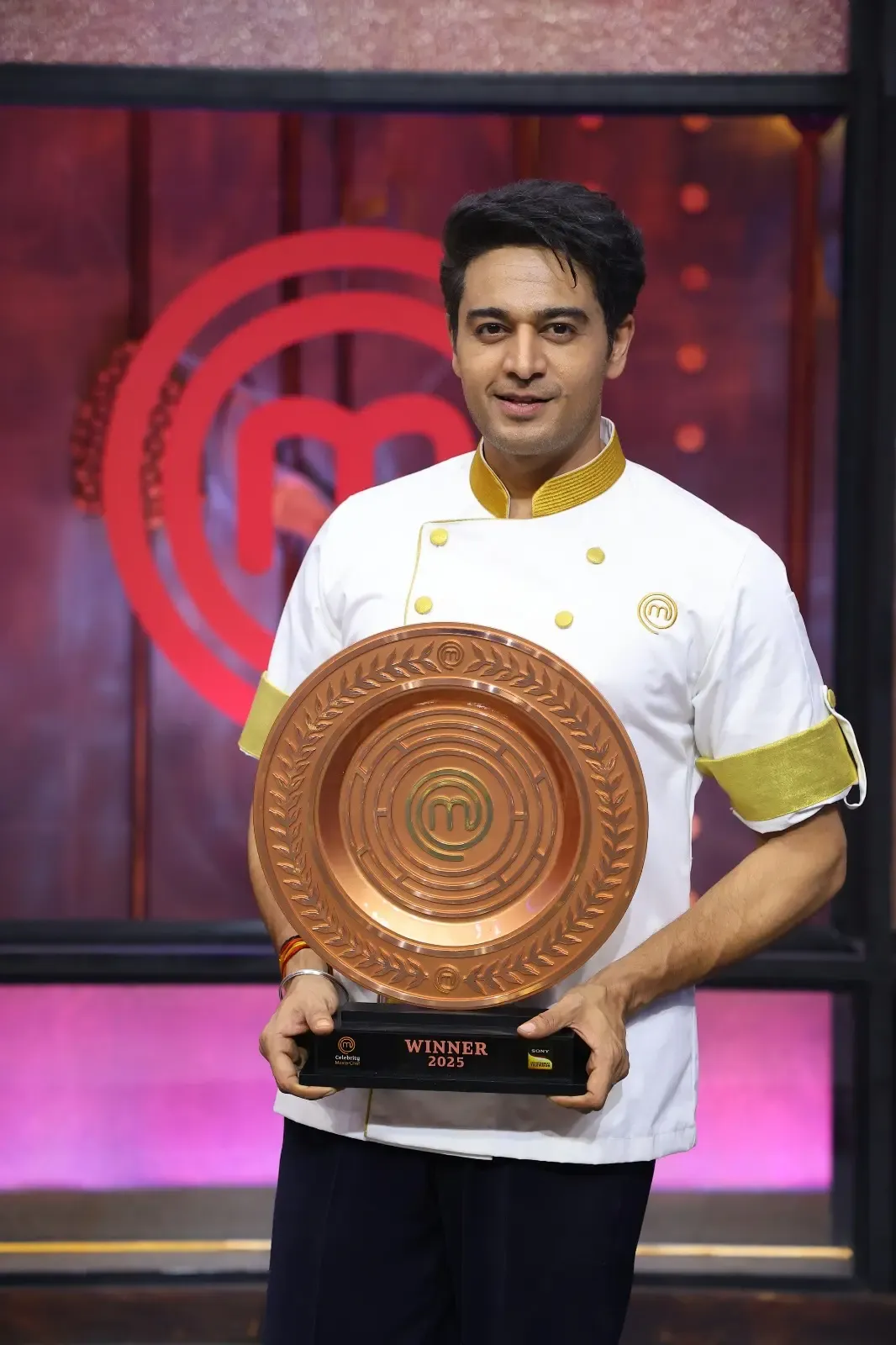 Actor Gaurav Khanna Wins Celebrity MasterChef Trophy