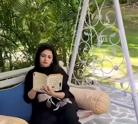 क्या कभी-कभी शोरगुल से दूर रीसेट की जरूरत होती है? : भाग्यश्री