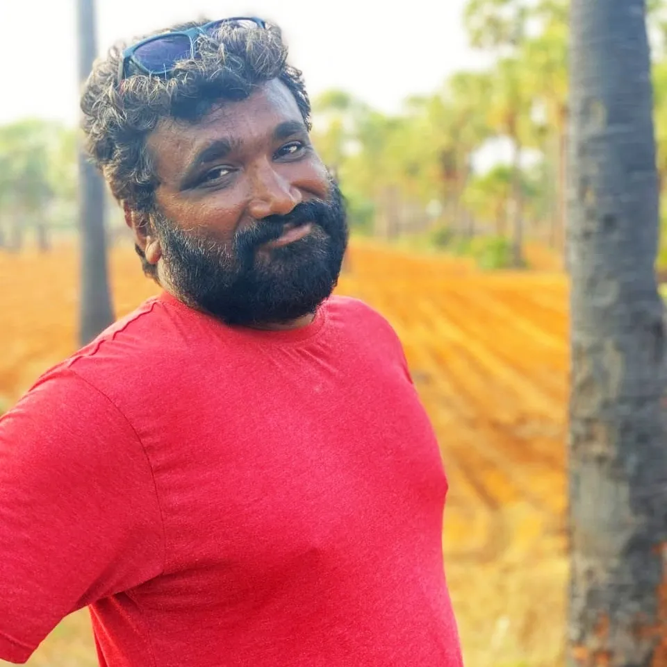 What Did Actress Viji Chandrasekar Say About Director Vikram Sugumaran's Death?