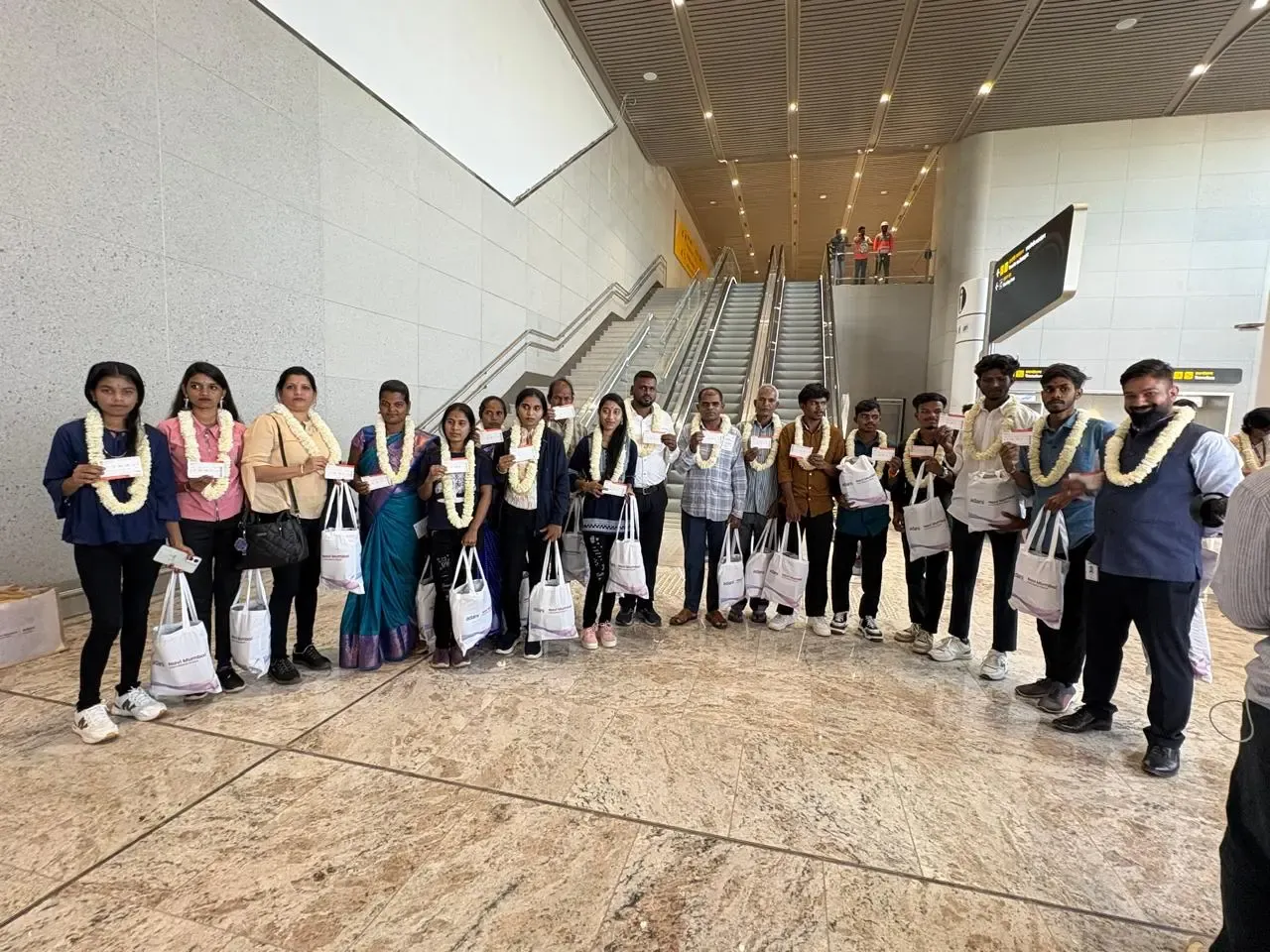 How Did the Adani Foundation and Adani Electricity Create a Unique Air Travel Experience for ‘Swabhimaan’ Beneficiaries?