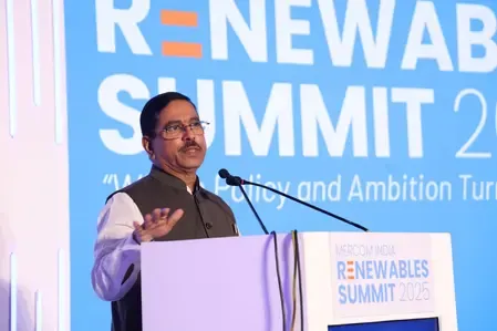 अदाणी ग्रीन एनर्जी को मिला मेरकॉम इंडिया अवॉर्ड, केंद्रीय मंत्री प्रह्लाद जोशी ने दिया सम्मान