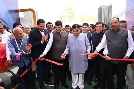 What is Adani Group's Rs 70,000 crore investment plan for Vidarbha?