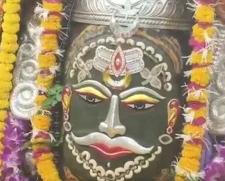 अधिकमास द्वादशी पर महाकालेश्वर में भस्म आरती, देश-विदेश से उमड़े श्रद्धालु