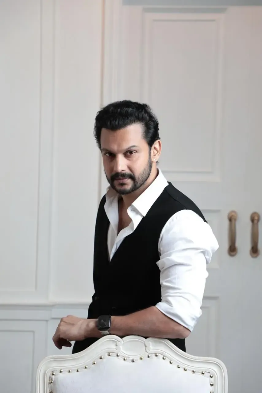 What Makes Adinath Kothare’s ‘Detective Dhananjay’ So Special?