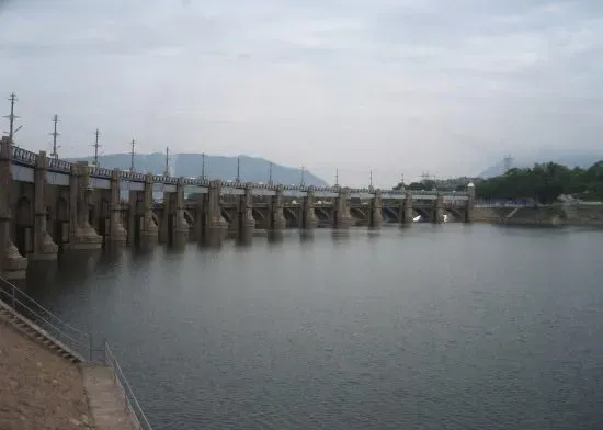 Cauvery inflow surges to 18,000 cusecs at Biligundlu; Mettur Dam set for relief