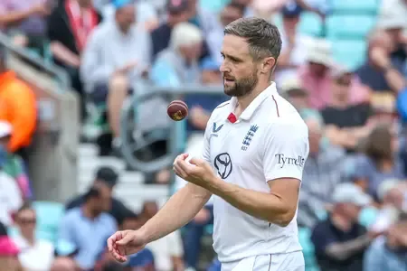 Did Chris Woakes Sign a Two-Year Deal with Warwickshire After His International Retirement?