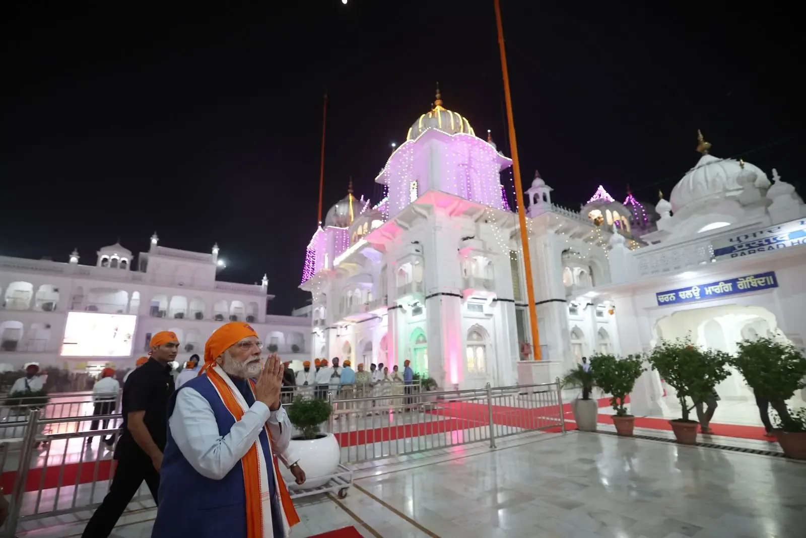 Did PM Modi Seek Blessings at Patna Sahib Gurdwara After Political Events in Bihar?