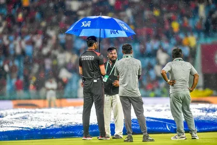 IPL 2026 प्लेऑफ में बारिश से मैच रद्द हुआ तो कौन जाएगा आगे? जानें पूरा नियम