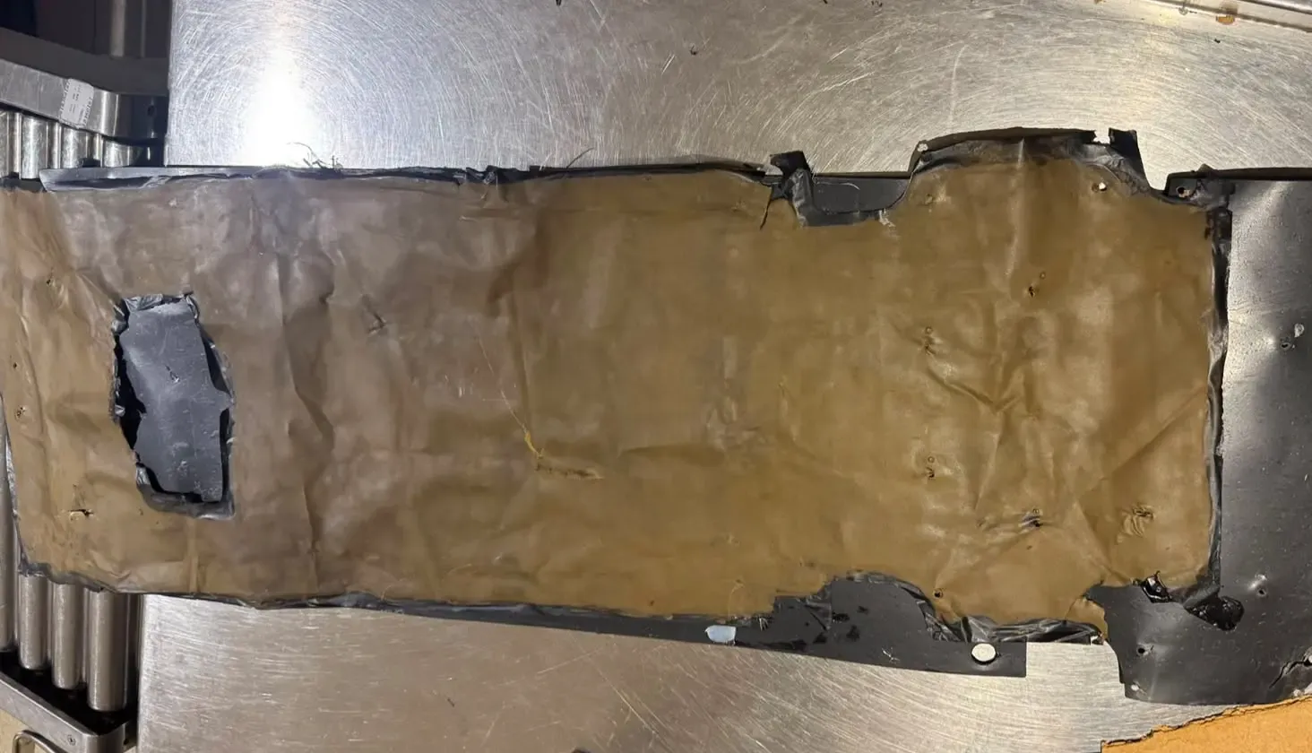 Ahmedabad Customs seize ₹72.28 lakh gold paste hidden in trolley bag at SVPIA