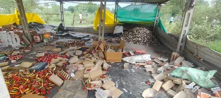 अहमदाबाद पटाखा फैक्ट्री विस्फोट: 9 की मौत, राष्ट्रपति मुर्मु और PM मोदी ने जताया शोक