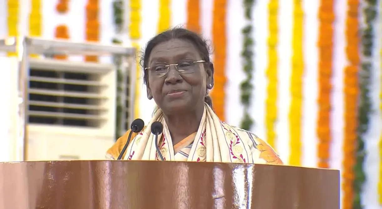 President Murmu at MS University: AI gives answers, but right questions are yours to ask