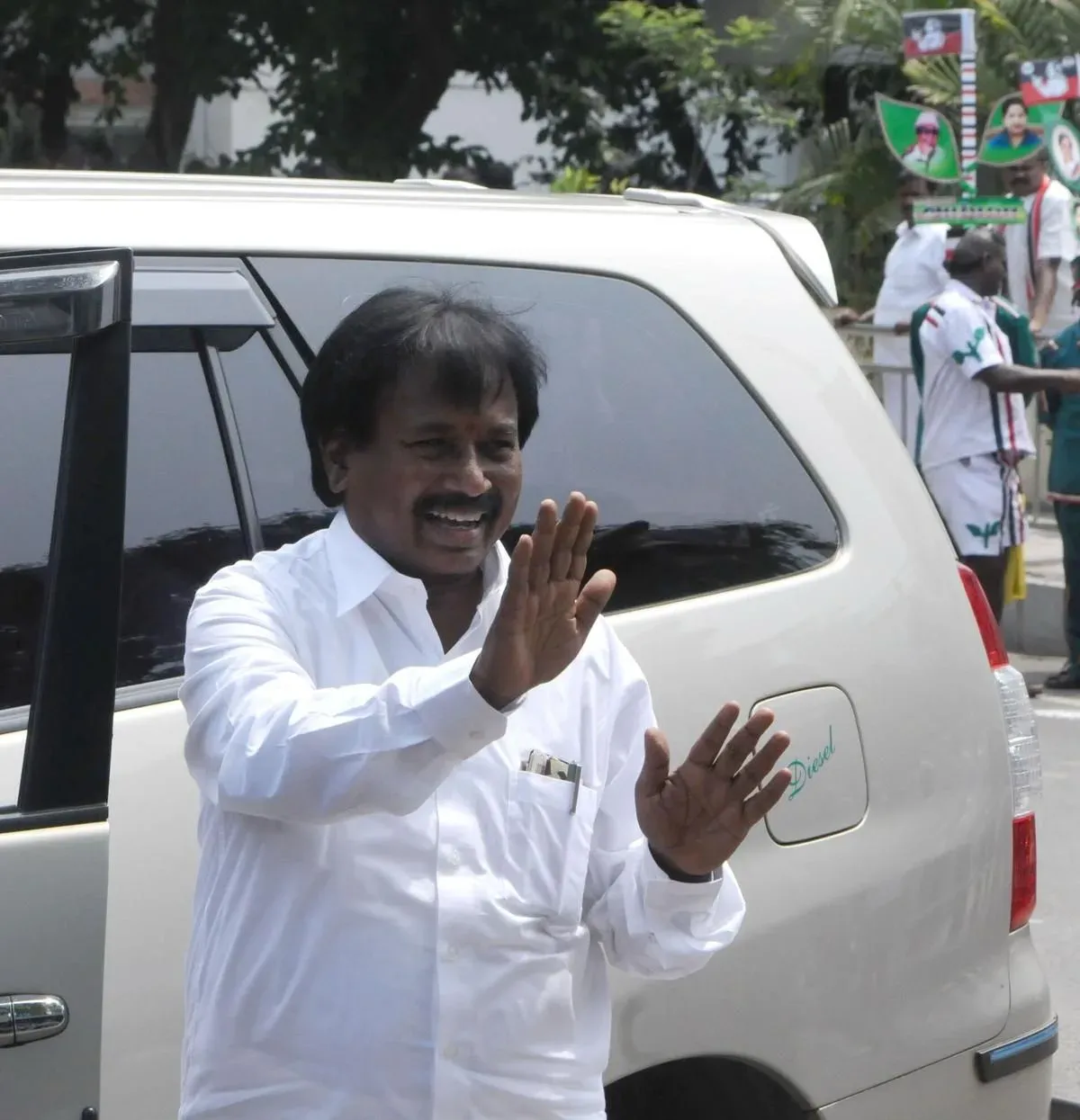AIADMK loses two-time MP Dr Venugopal as senior SC leader quits party