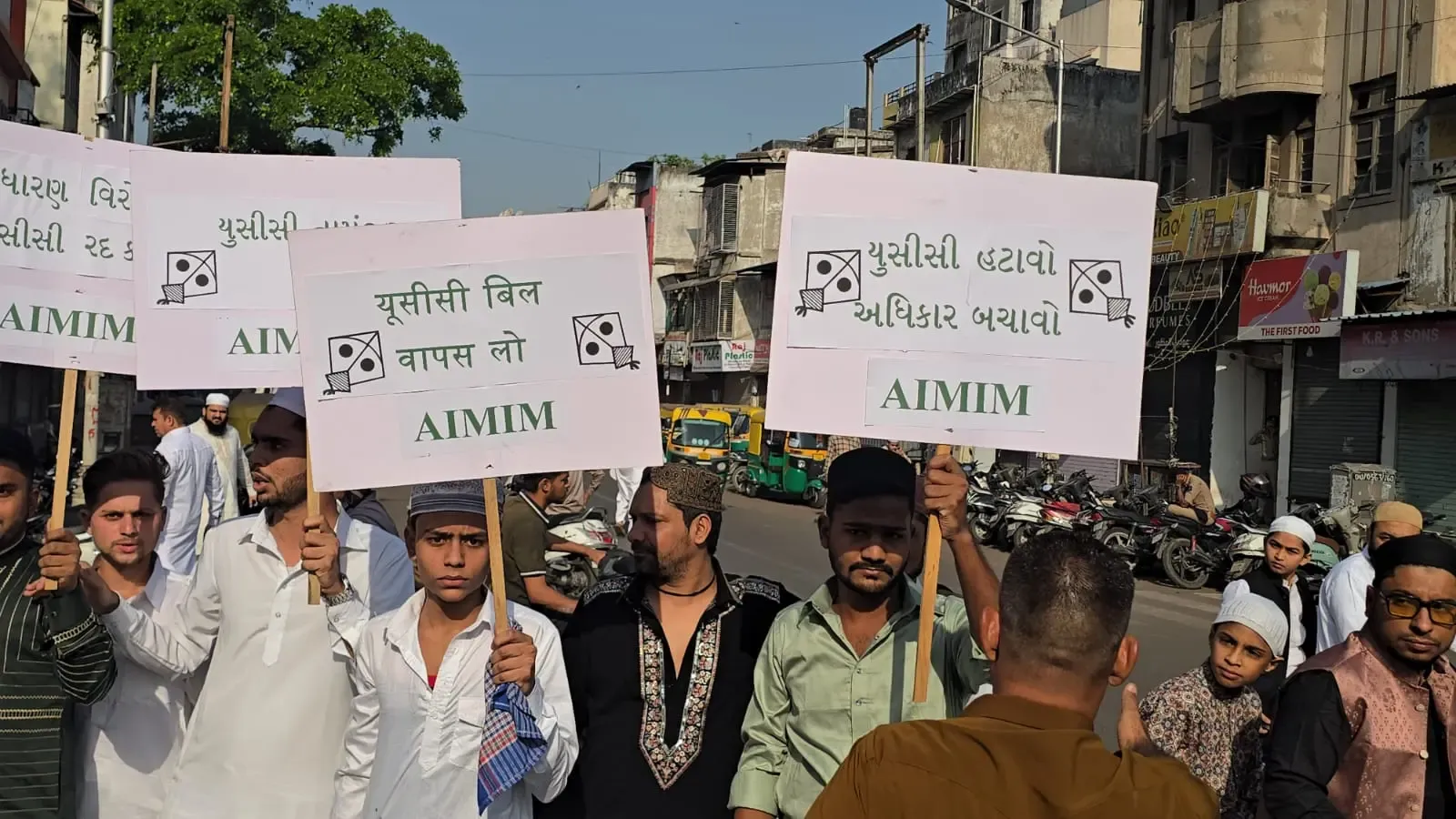 AIMIM Leads Protest Against Proposed Gujarat UCC Bill Ahead of Key Assembly Debate