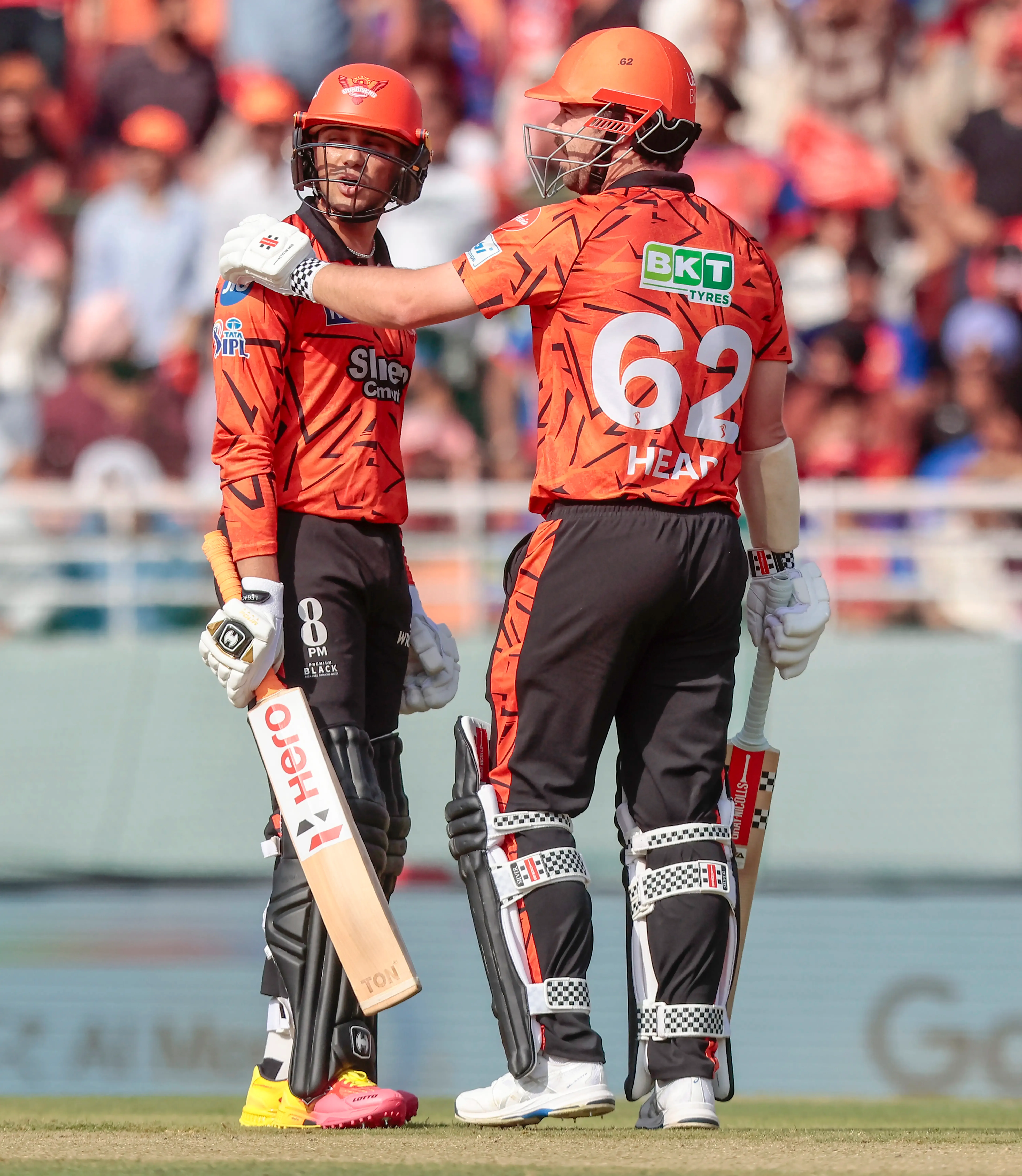 आईपीएल 2026: अभिषेक और क्लासेन की शानदार बल्लेबाजी, एसआरएच ने पीबीकेएस के खिलाफ 219 रन बनाए